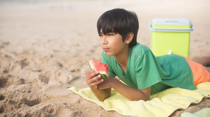 Mit együnk a gyerekekkel a strandon?