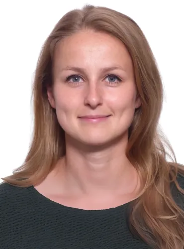Réka Kaán, D.D.